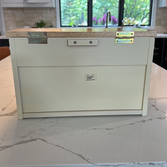 Pomerantz Vintage Mid-Century Modern Bread Box - Picture 4 of 9